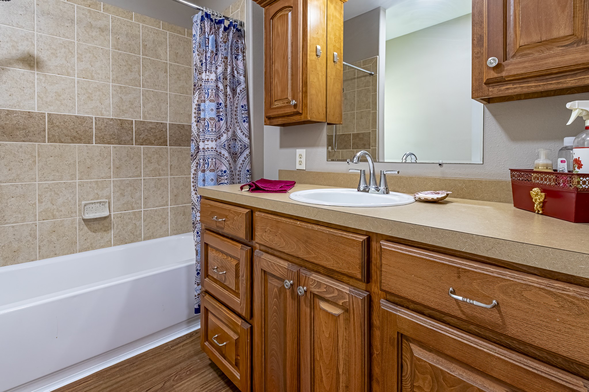 188 Pullin Road Corrigan, TX 75939 - Photo 22 of 50 a bathroom with a sink and a bathtub