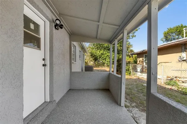 a view of an outdoor space