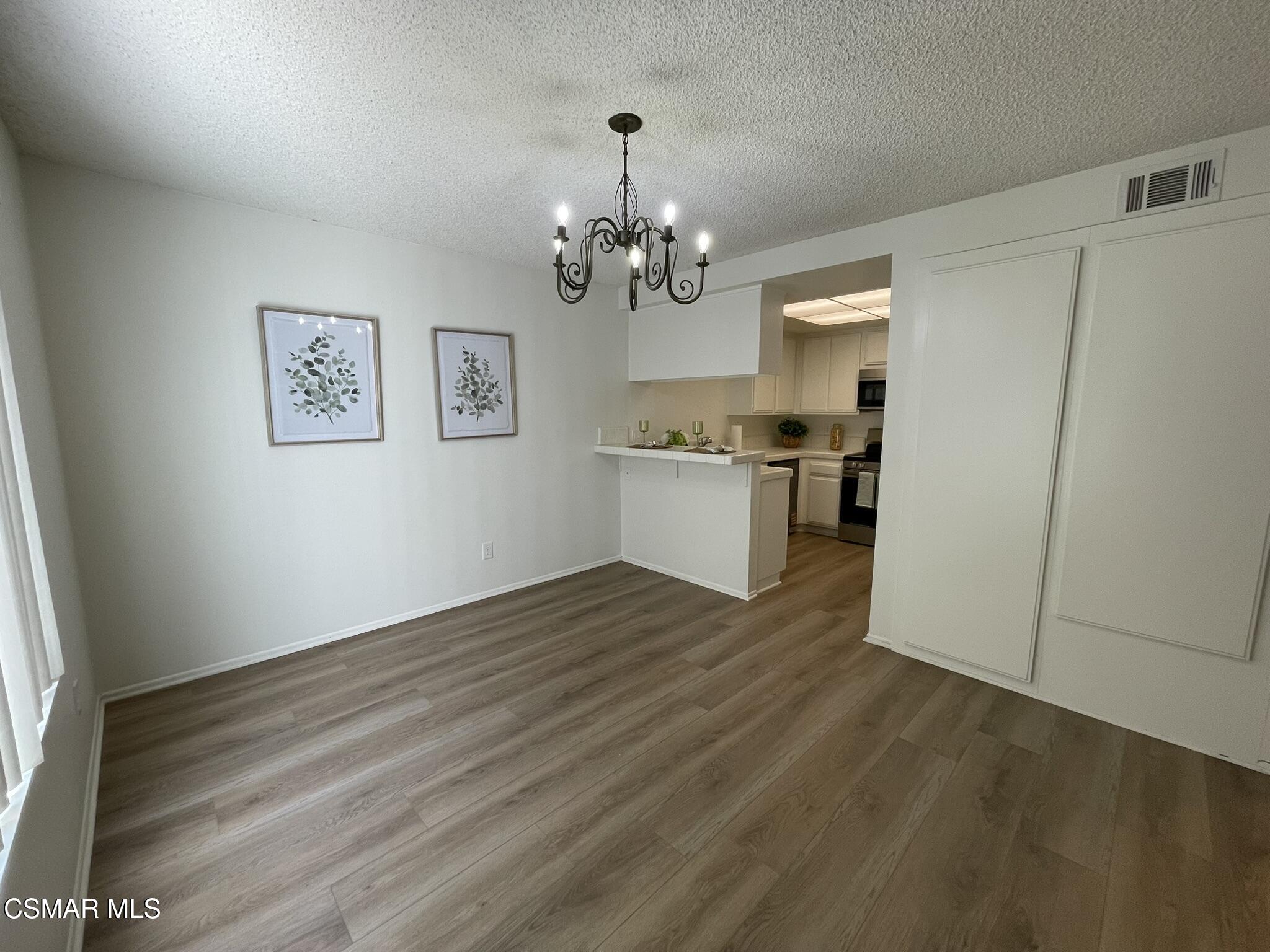 553 Spring Road, Unit 39 Moorpark, CA 93021 - Photo 7 of 26 8