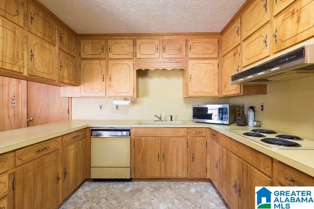 165 Goodwin Lane Talladega, AL 35160 - Photo 4 of 37