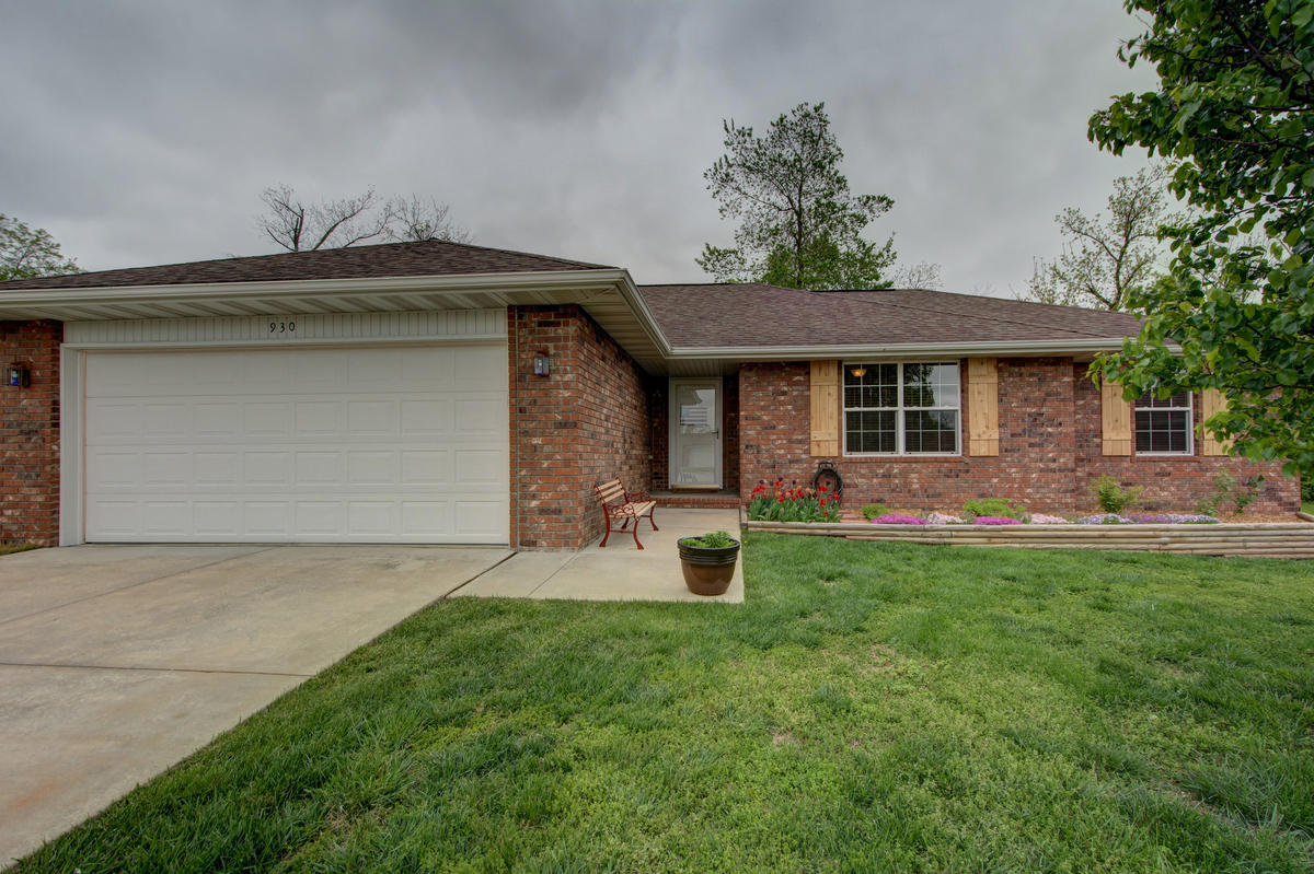930 South Duke Court Springfield, MO 65802 - Photo 1 of 1 Duke Court (2)
