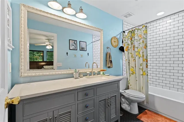 $239,900 | 900 Southwest 62nd Boulevard, Unit H43, Gainesville, FL 32607