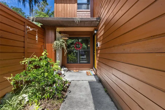 $239,900 | 900 Southwest 62nd Boulevard, Unit H43, Gainesville, FL 32607