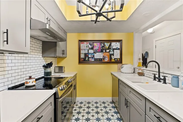 $239,900 | 900 Southwest 62nd Boulevard, Unit H43, Gainesville, FL 32607