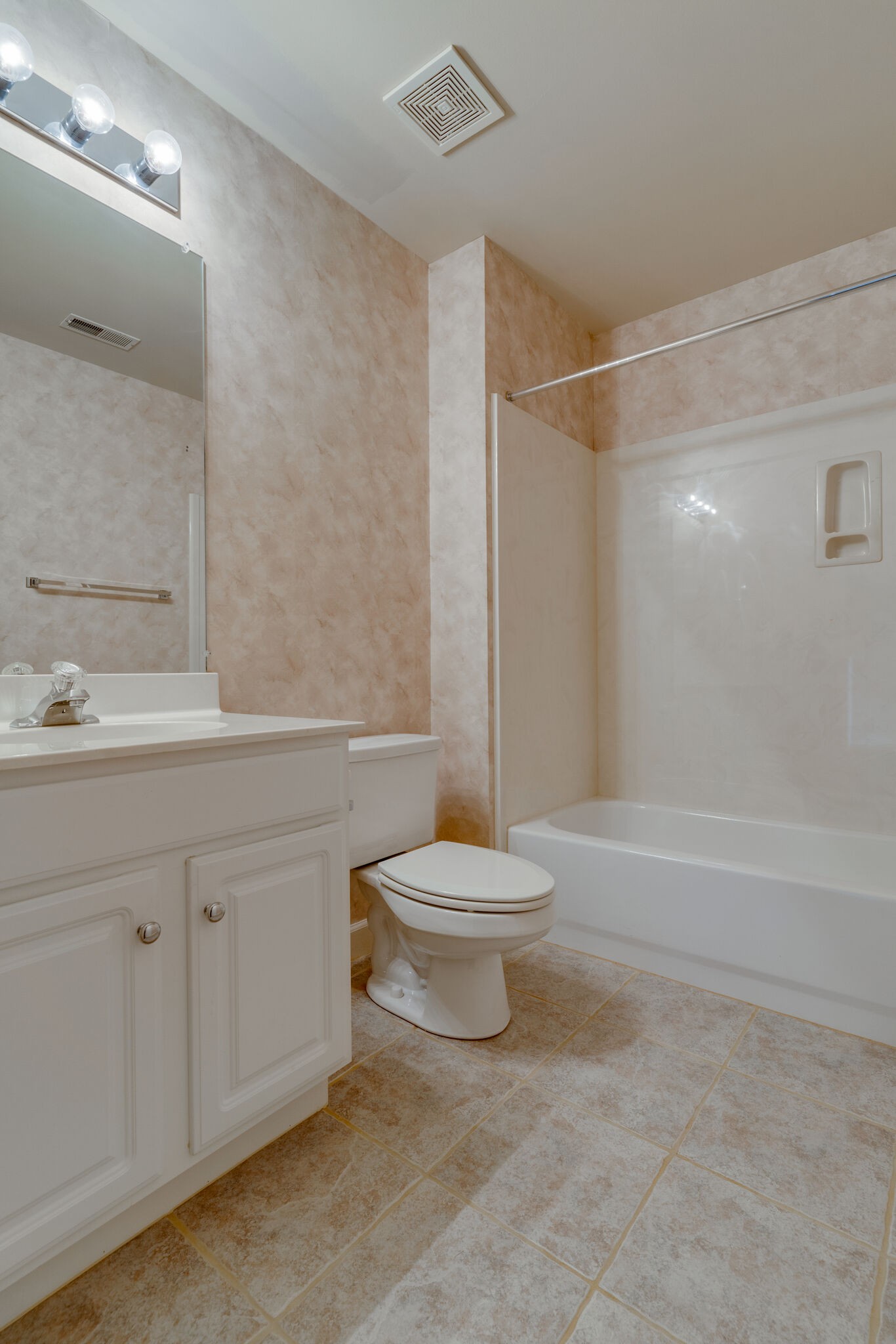 164 Stoners Glen Road Hermitage, TN 37076 - Photo 35 of 37 a bathroom with a toilet a sink and a bathtub