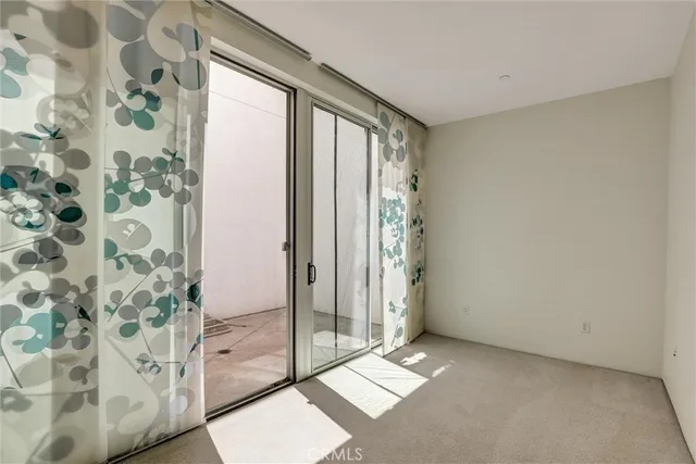 $640,000 | 285 West 6th Street, Unit 327, San Pedro, CA 90731