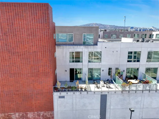 $640,000 | 285 West 6th Street, Unit 327, San Pedro, CA 90731