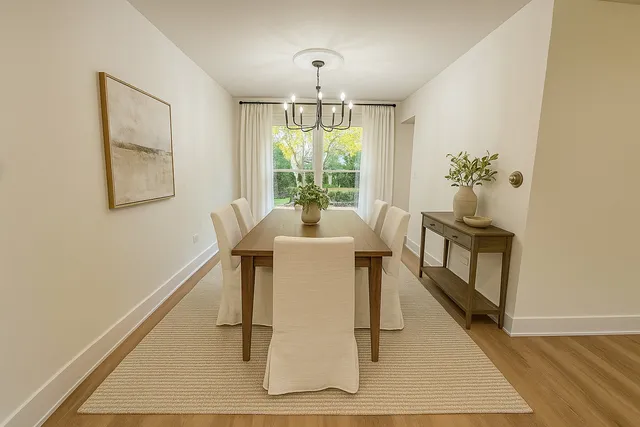 $579,900 | 3023 North Windsor Drive, Arlington Heights, IL 60004