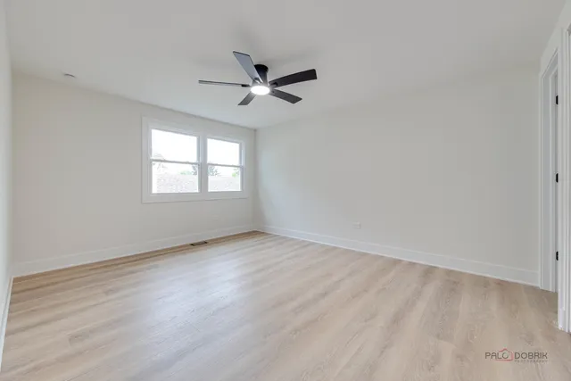 $579,900 | 3023 North Windsor Drive, Arlington Heights, IL 60004