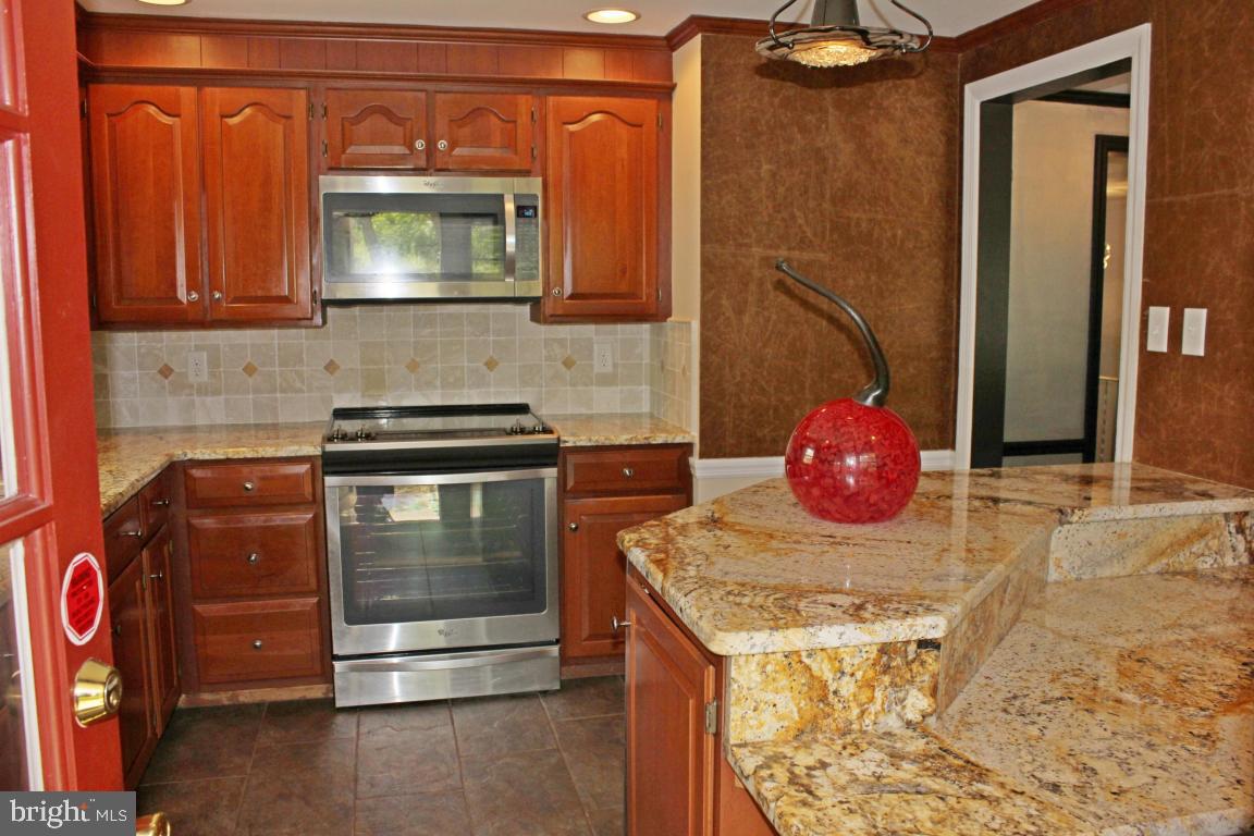 759 Brunnerville Road Lititz, PA 17543 - Photo 9 of 47 Gallery Image 9