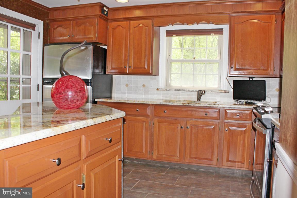 759 Brunnerville Road Lititz, PA 17543 - Photo 10 of 47 Gallery Image 10