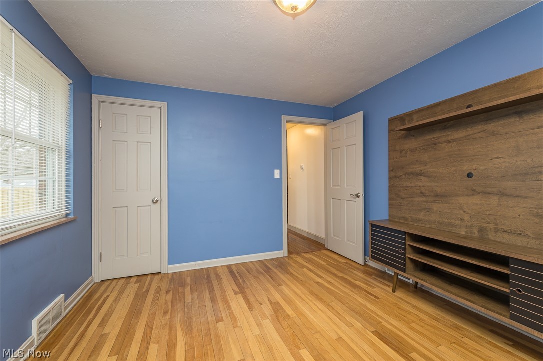 27260 Butternut Ridge Road North Olmsted, OH 44070 - Photo 17 of 35 Gallery Image 17