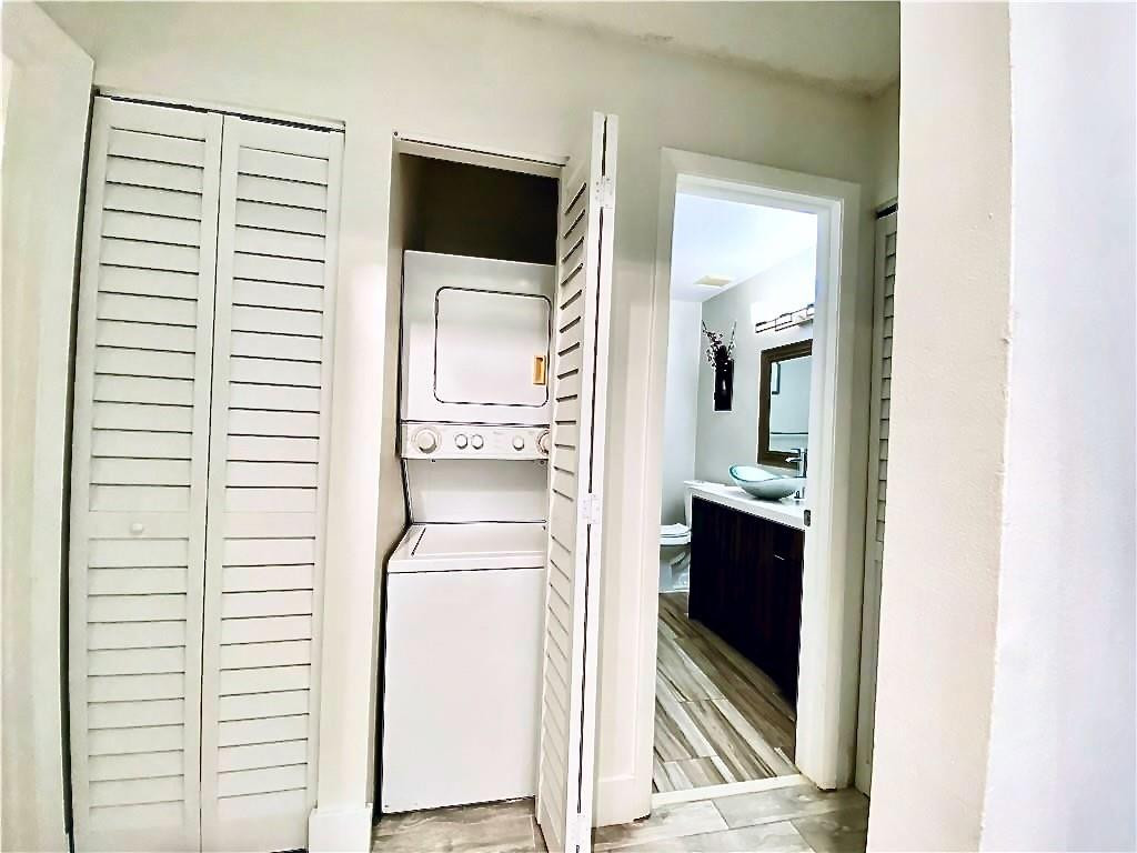 447 Lakeview Drive, Unit 3 Weston, FL 33326 - Photo 11 of 13 Photo 11