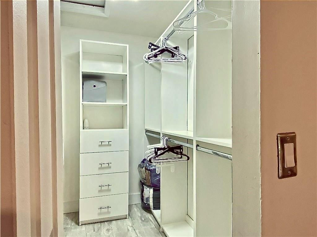 447 Lakeview Drive, Unit 3 Weston, FL 33326 - Photo 8 of 13 Photo 8