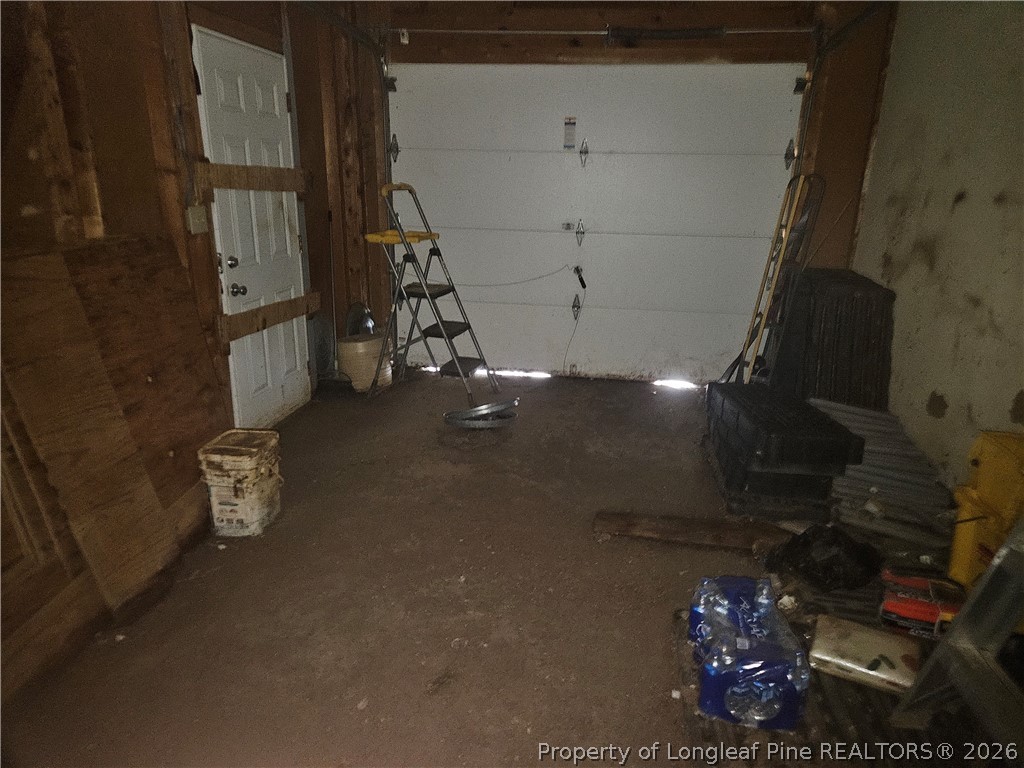 1529 Diamond Road Fayetteville, NC 28311 - Photo 11 of 28 garage