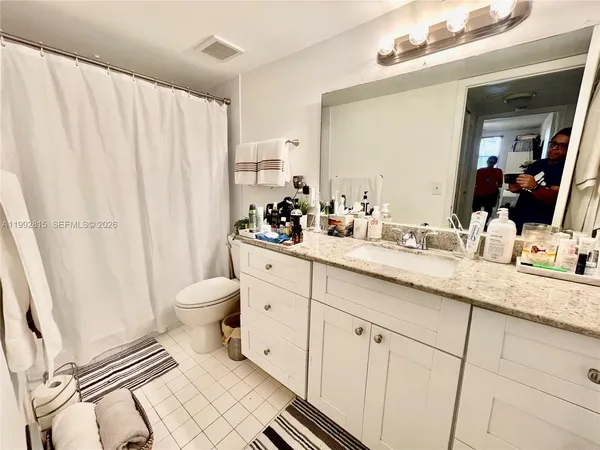 $2,075 | 8255 Lake Drive, Unit 102, Doral, FL 33166