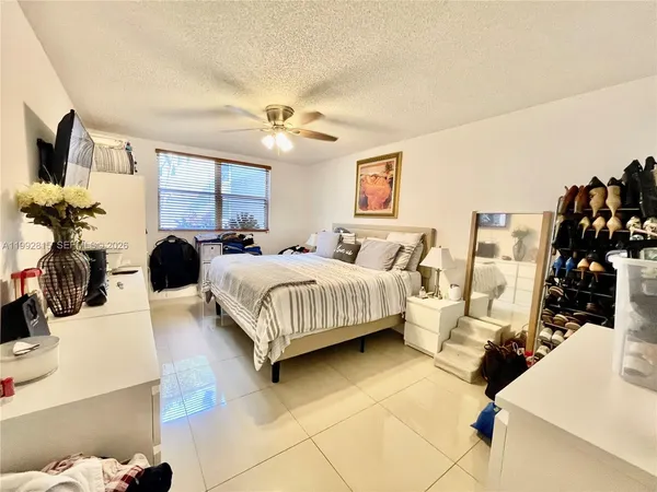 $2,075 | 8255 Lake Drive, Unit 102, Doral, FL 33166