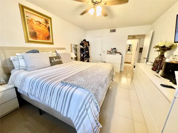 $2,075 | 8255 Lake Drive, Unit 102, Doral, FL 33166