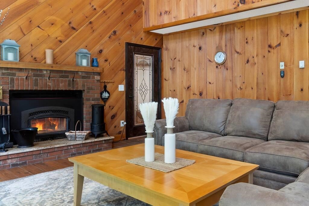 72 Colonial Ridge Road West Dover, VT 05356 - Photo 5 of 29