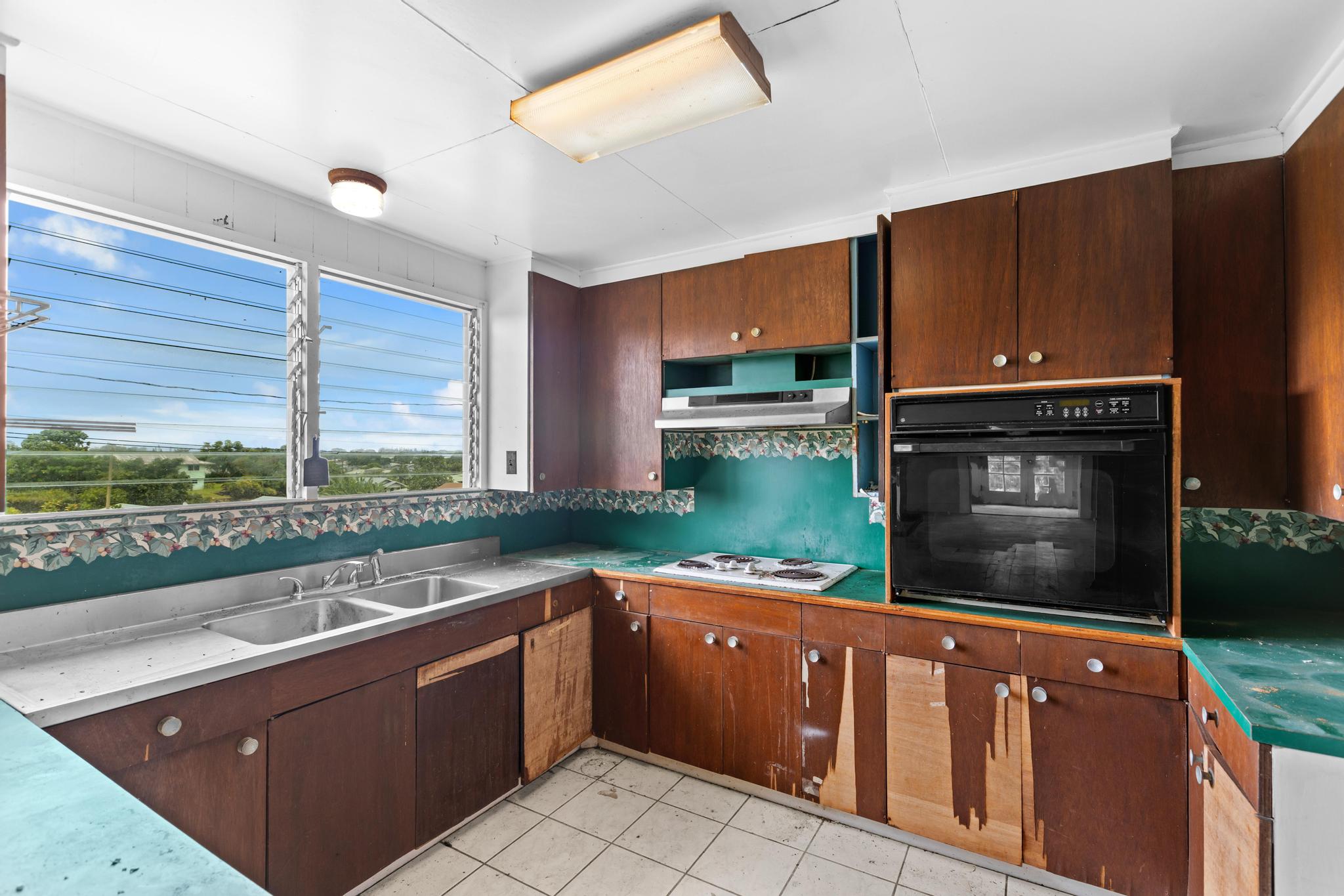 1735 Kinoole Street Hilo, HI 96720 - Photo 14 of 30