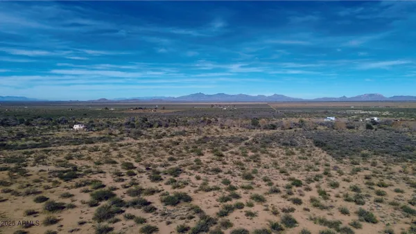 $44,900 | 10-acres East Roadrunner Road, Pearce, AZ 85625