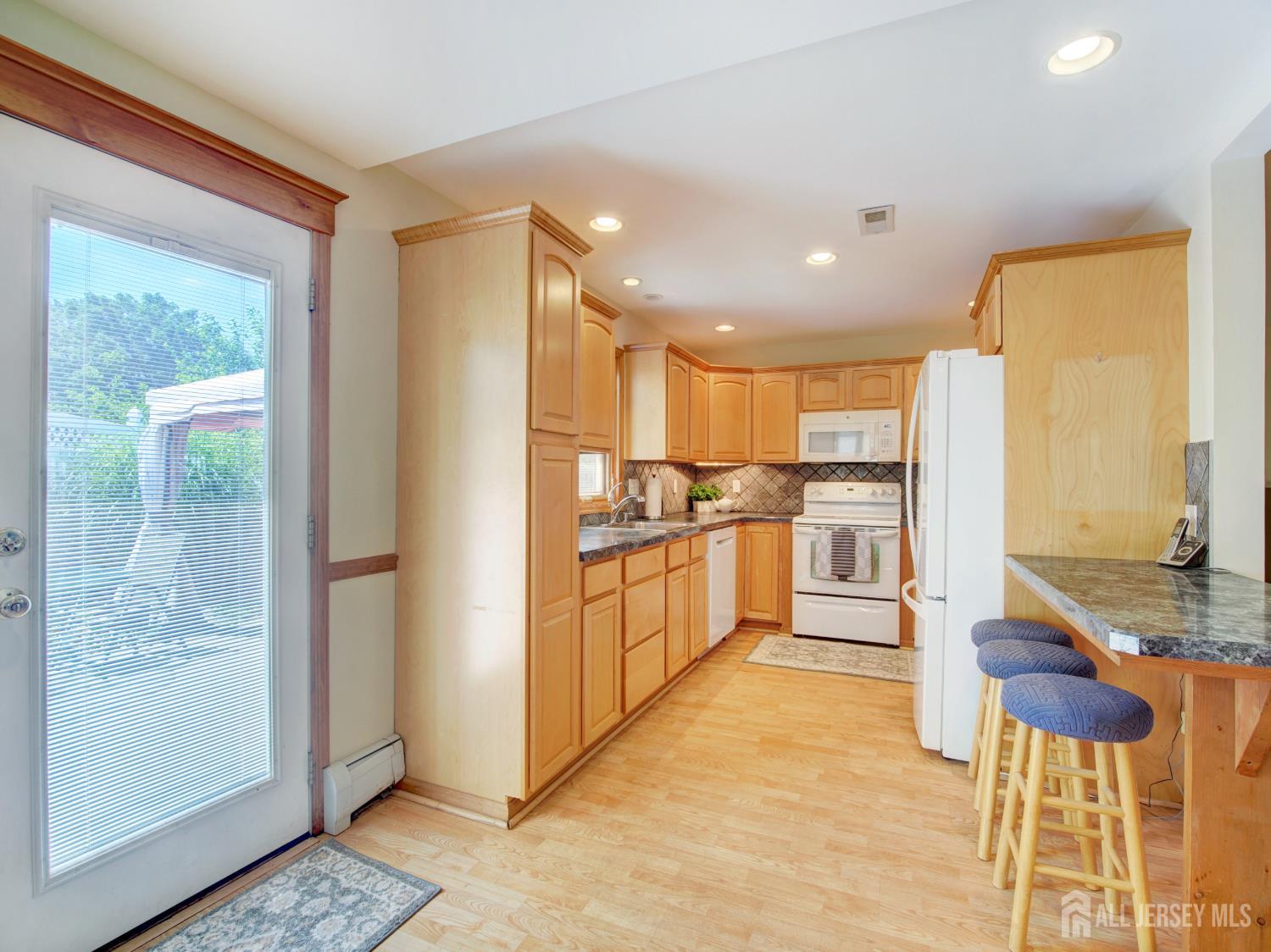 101 Idlewild Road Edison, NJ 08817 - Photo 15 of 42