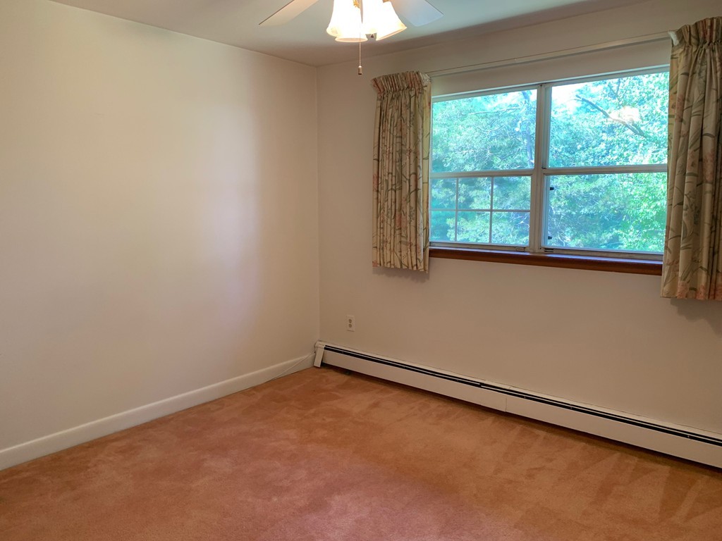 52 Jacqueline Road, Unit 10 Waltham, MA 02452 - Photo 3 of 5 Gallery Image 3