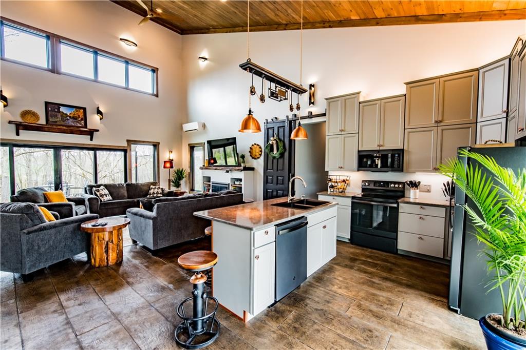 117 Carrara Road Slippery Rock, PA 16057 - Photo 5 of 31 Gallery Image 5