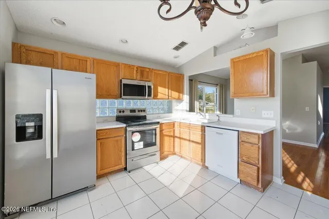 $2,000 | 8279 Catfield Court, Jacksonville, FL 32277