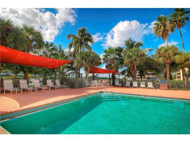 221 Northeast Plantation Road, Unit 416 Stuart, FL 34996 - Photo 19 of 24 Gallery Image 19