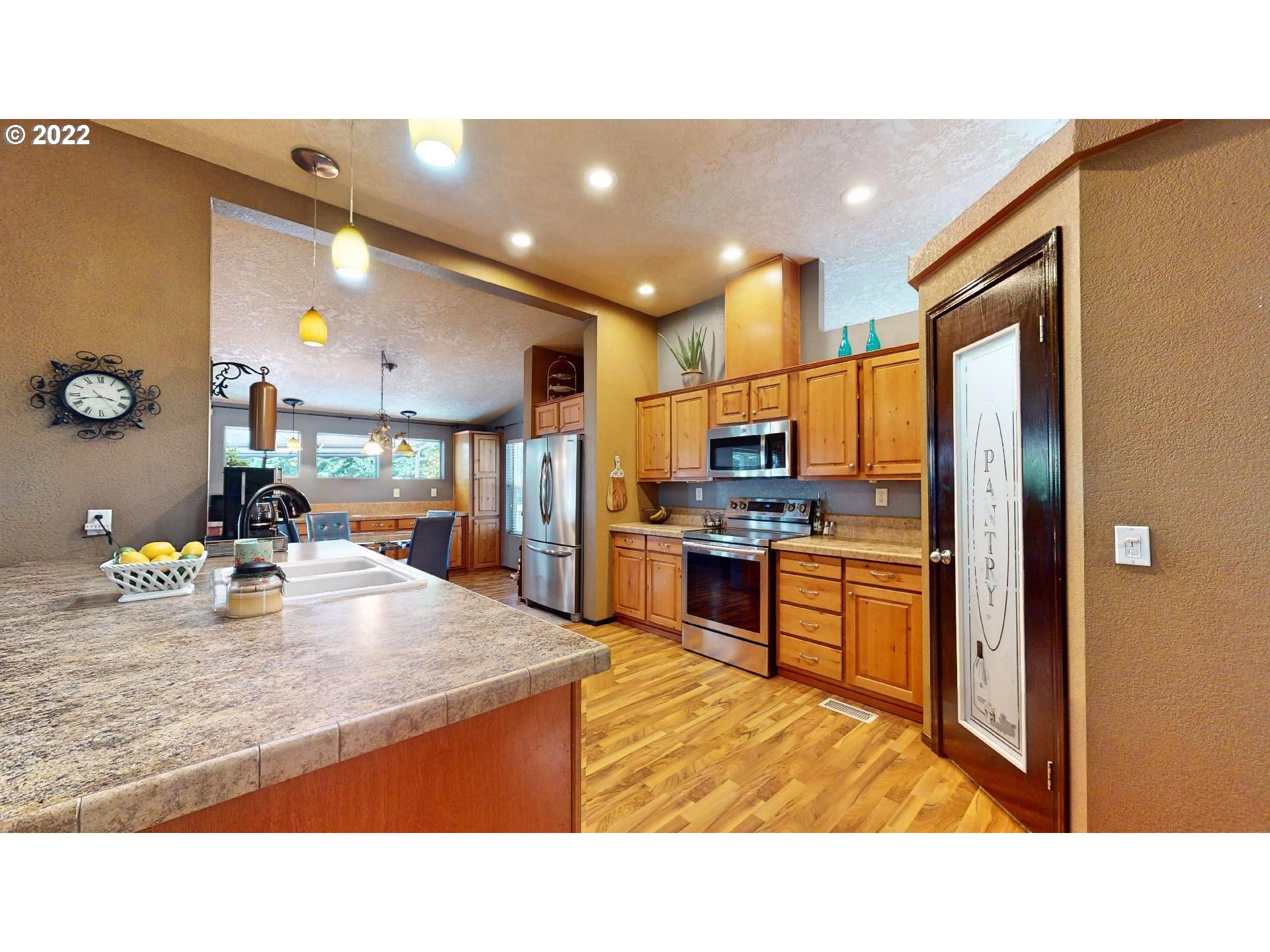 192 Cole Road Kelso, WA 98626 - Photo 2 of 31 Gallery Image 2