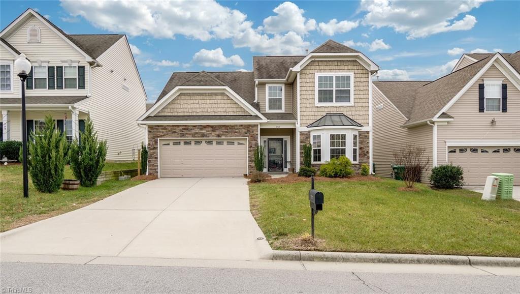 757 Spinning Wheel Point High Point, NC 27265 - Photo 4 of 30 Gallery Image 4