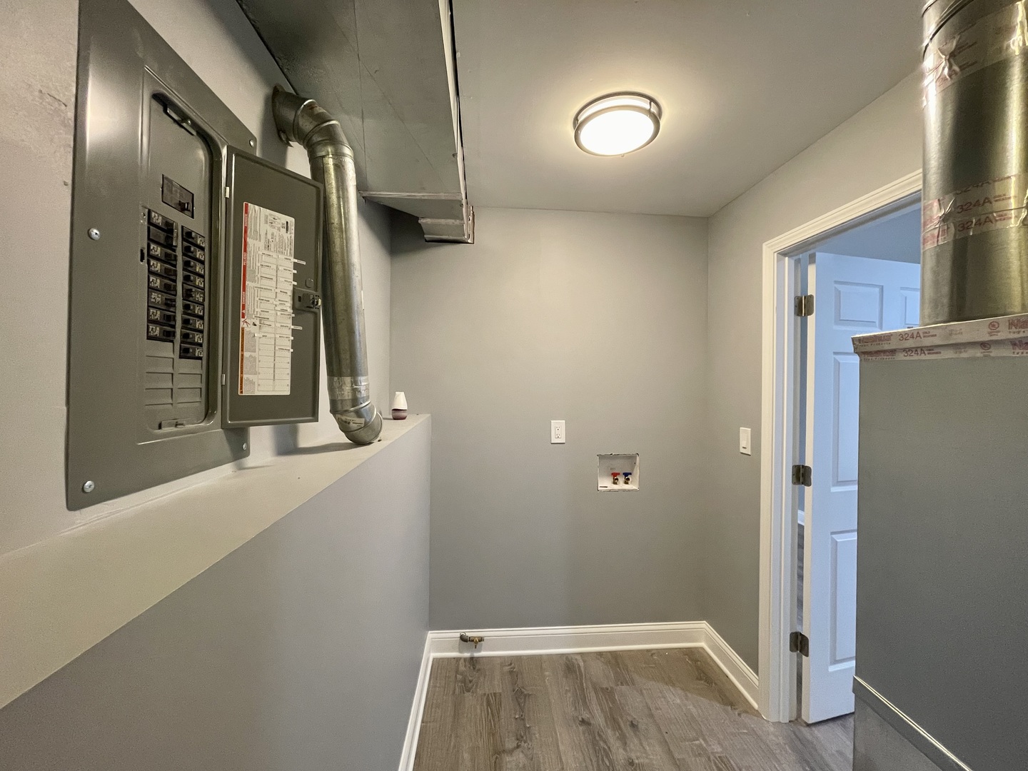 541 Spruce Road Bolingbrook, IL 60440 - Photo 16 of 21 a view of walk in closet