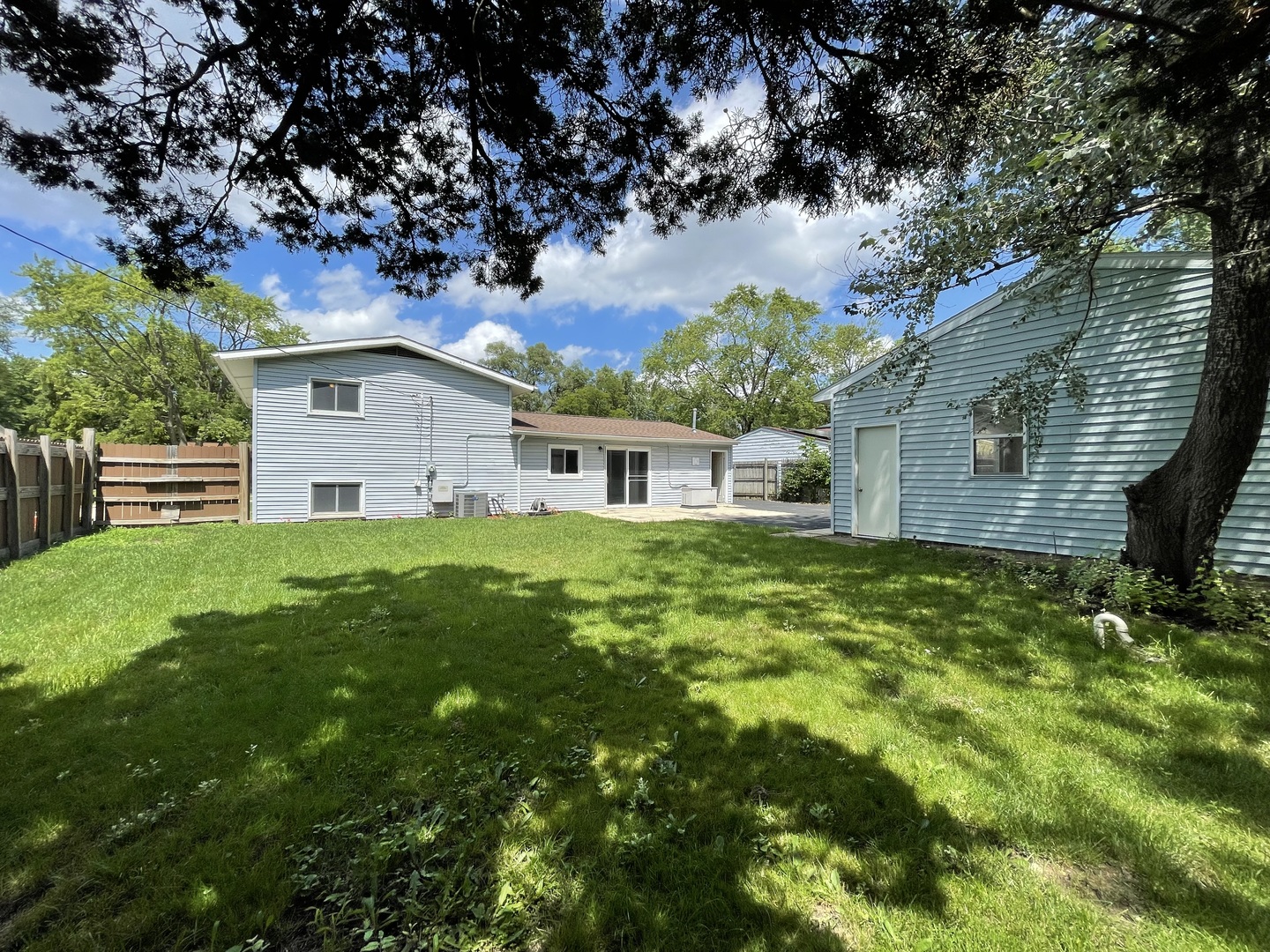 541 Spruce Road Bolingbrook, IL 60440 - Photo 21 of 21 a house view with a garden space