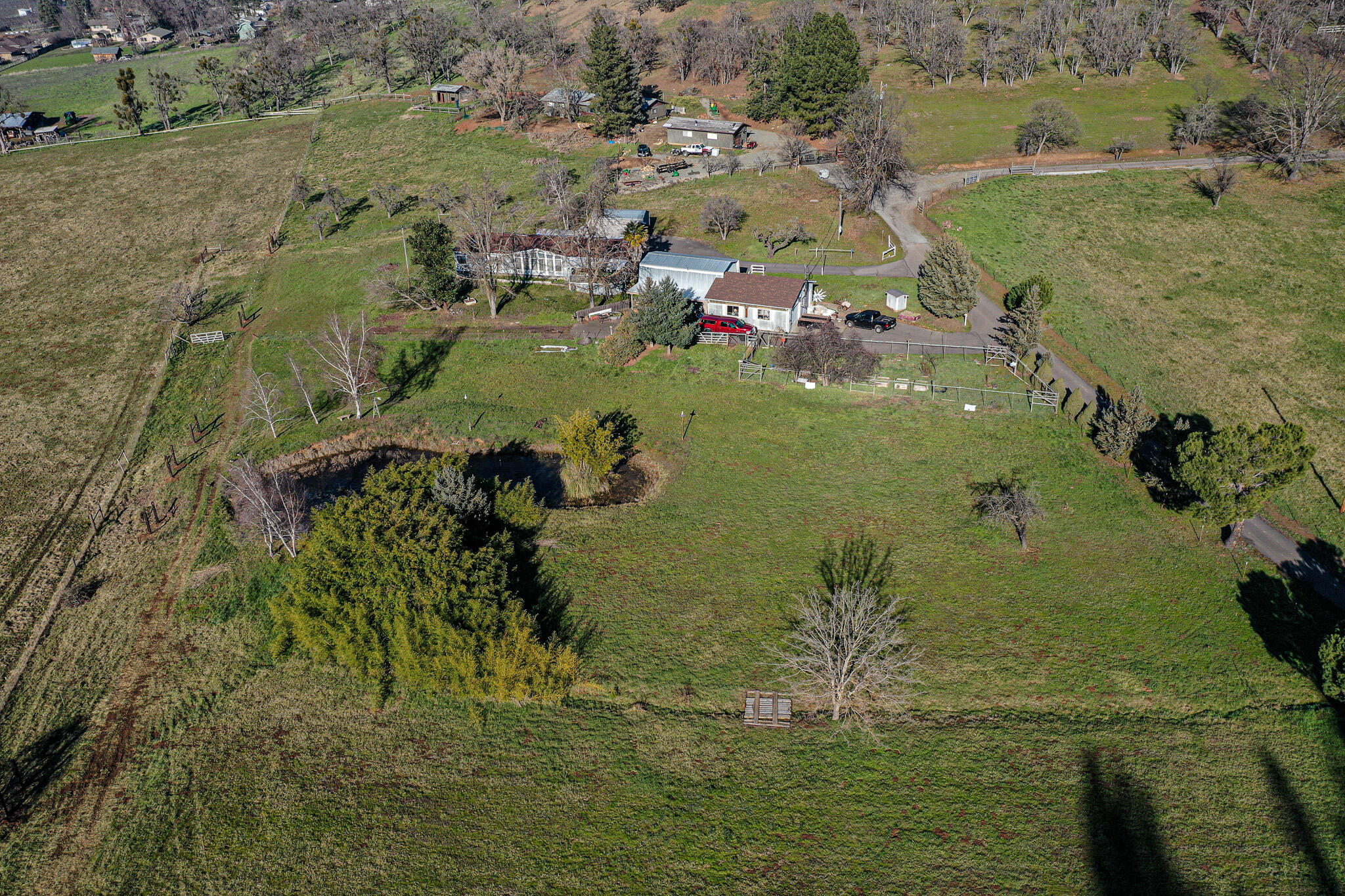 6676 Pioneer Road Medford, OR 97501 - Photo 23 of 27 DJI_0194