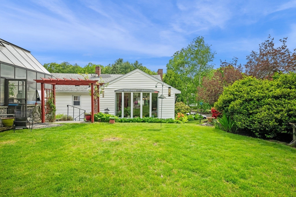 88 Moffatt Road Salem, MA 01970 - Photo 35 of 37