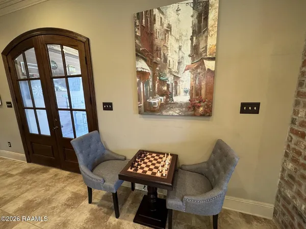 $2,400 | 330 Dunvegan Court, Lafayette, LA 70503