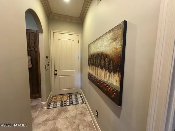 $2,595 | 330 Dunvegan Court, Lafayette, LA 70503