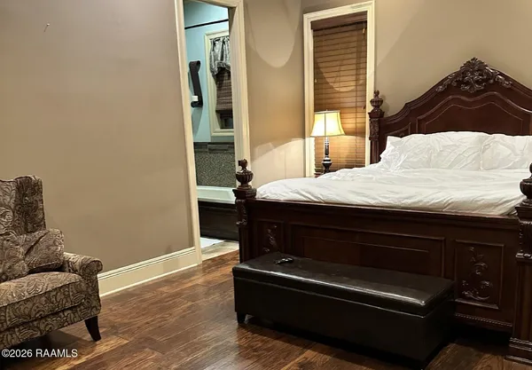 $2,595 | 330 Dunvegan Court, Lafayette, LA 70503