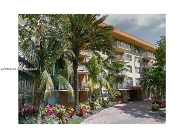 $1,800 | 1800 Sans Souci Boulevard, Unit 312, North Miami, FL 33181