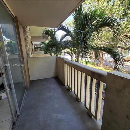 $1,800 | 1800 Sans Souci Boulevard, Unit 312, North Miami, FL 33181