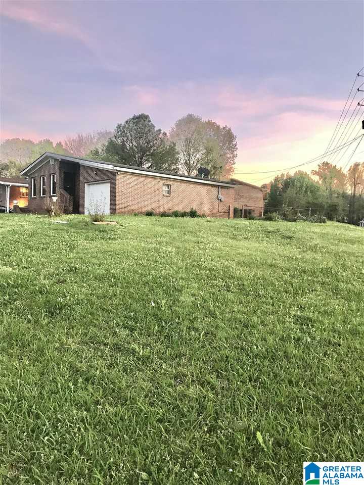 129 16th Avenue Southwest Birmingham, AL 35211 - Photo 3 of 20