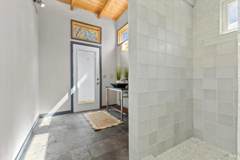 $769,000 | 197 Bailhache Avenue, Healdsburg, CA 95448