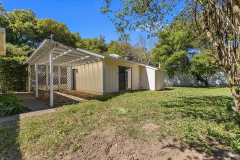 $769,000 | 197 Bailhache Avenue, Healdsburg, CA 95448