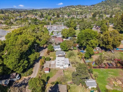 $769,000 | 197 Bailhache Avenue, Healdsburg, CA 95448
