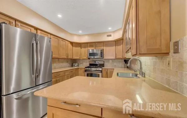 $3,800 | 17 Ashford Drive, Plainsboro, NJ 08536
