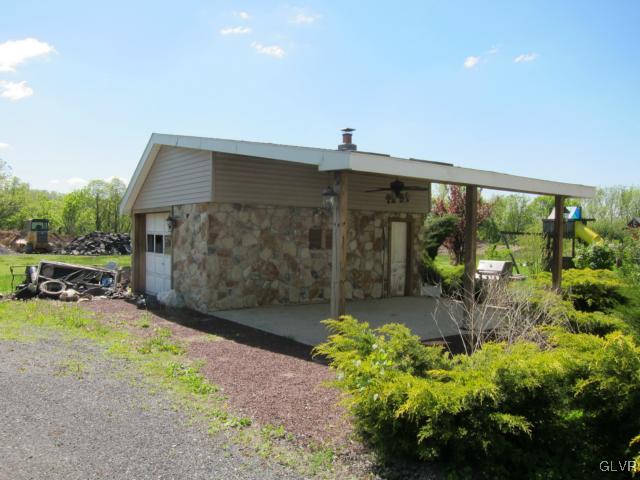 568 Bangor Road Easton, PA 18040 - Photo 2 of 14 Gallery Image 2