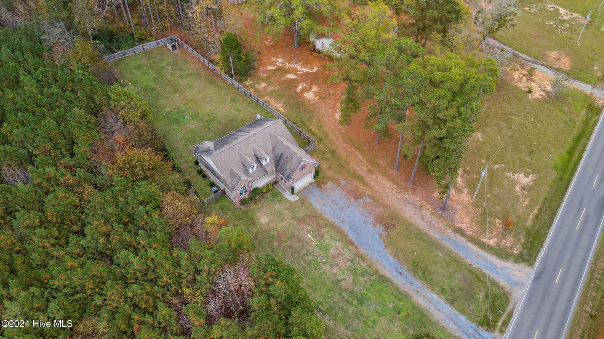 412 Plank Road Carthage, NC 28327 - Photo 4 of 39 3_DJI_20241108125643_0001_D copy
