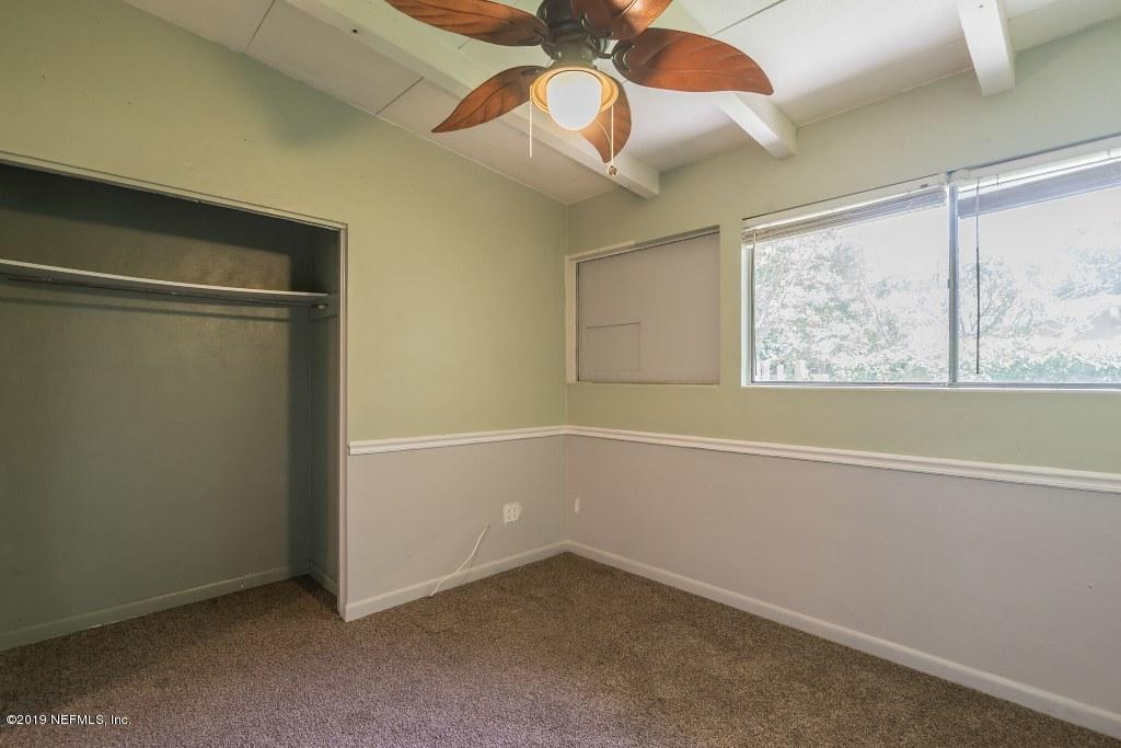 1905 Banbury Road Jacksonville, FL 32211 - Photo 21 of 25 DSC06852-4628186