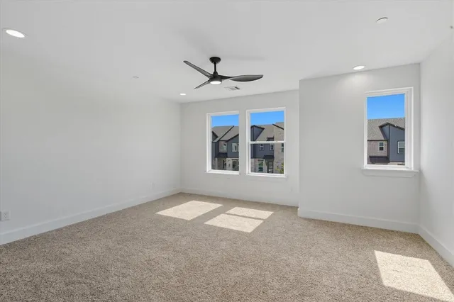 $2,600 | 8922 Lowell Street, Rowlett, TX 75089